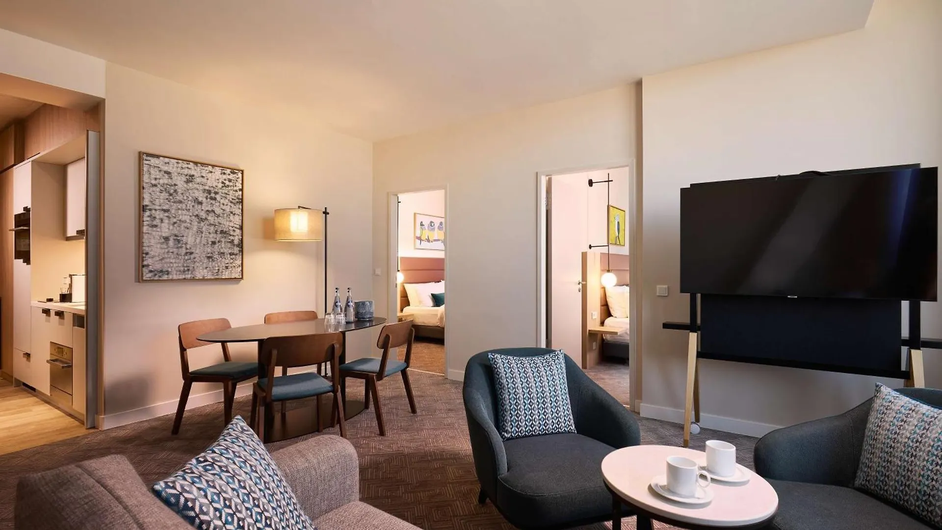 Adina Apartment Hotel Múnich