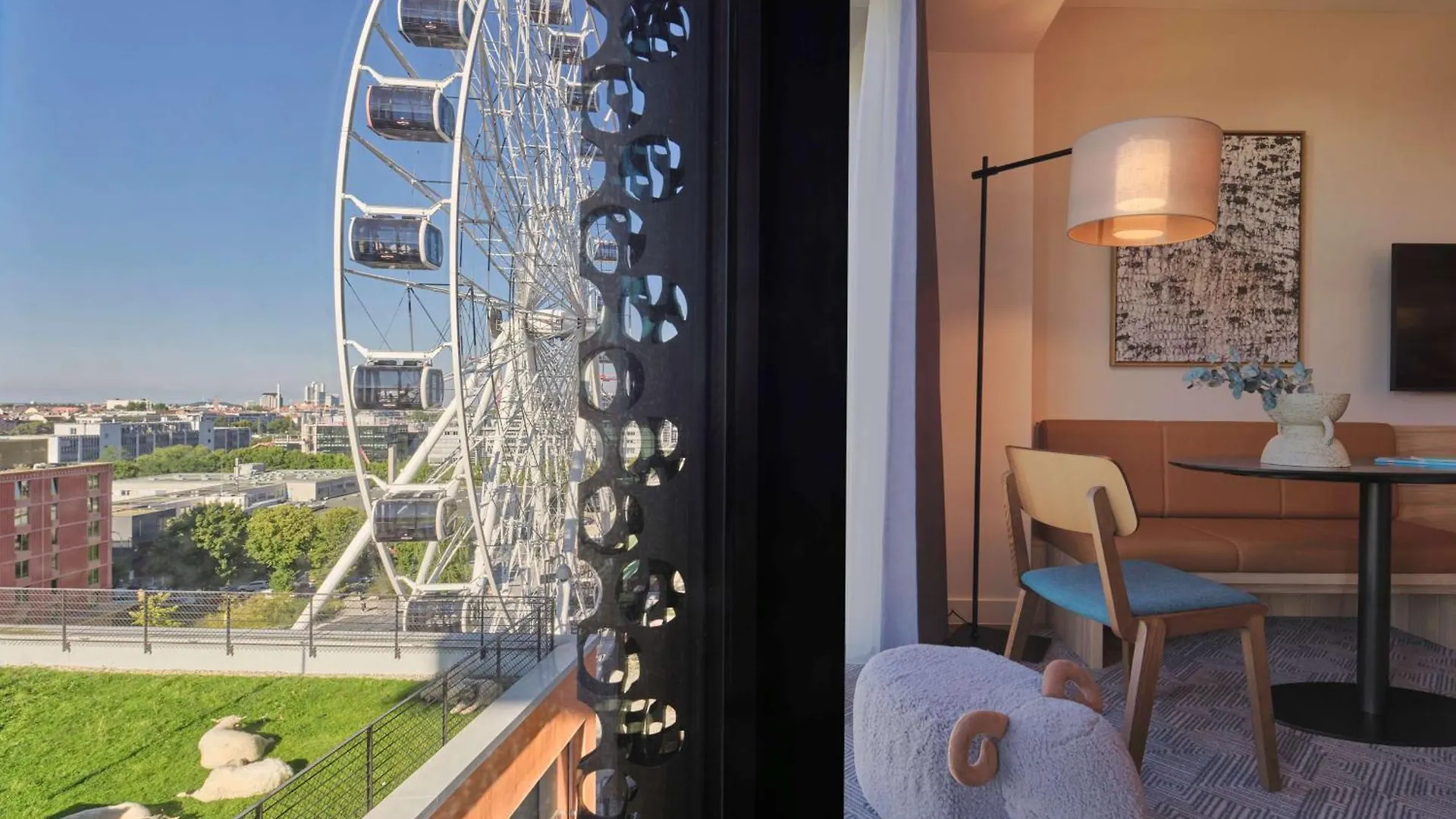Adina Apartment Hotel Múnich