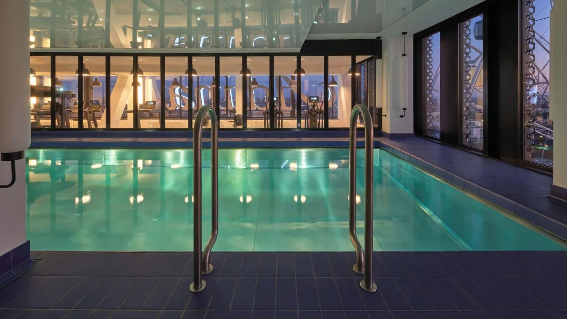 アパートホテル Adina Apartment Hotel ミュンヘン