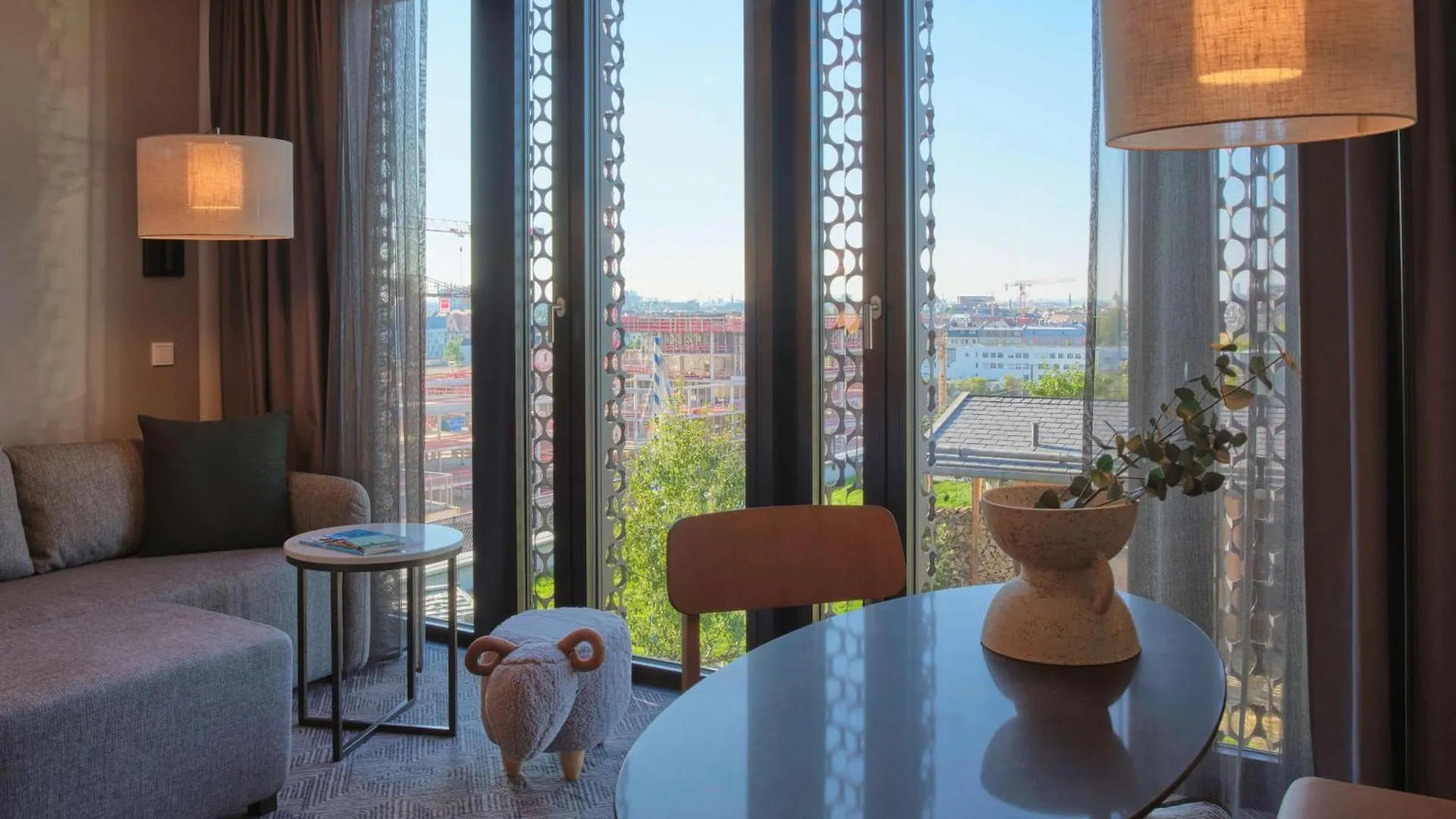 Adina Apartment Hotel ミュンヘン アパートホテル